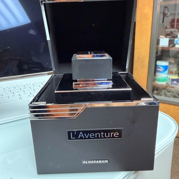 L'Aventure Eau de Parfum for Men - Silver and Black - Picture 4 of 7